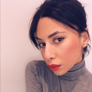 Meet your Posher, Maha